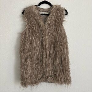 🆕 Faux Fur Knit Vest